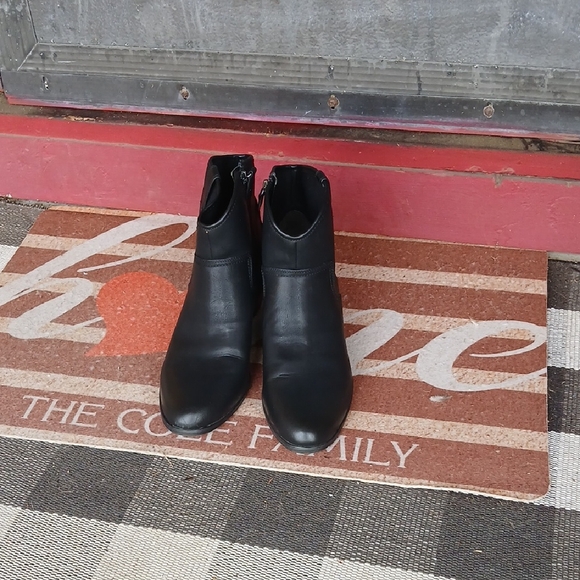 Dr. Scholl's Shoes - Dr. Scholl's Black Ankle Boots